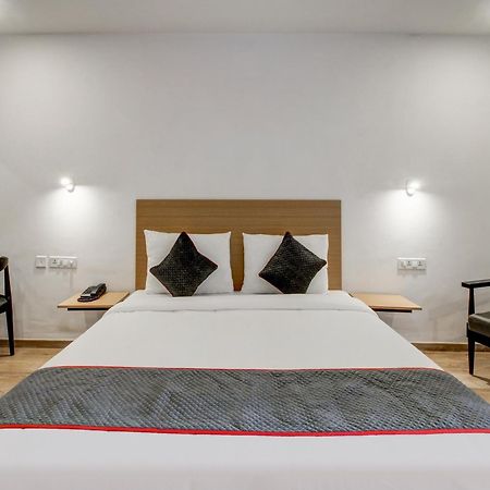 Super Townhouse Rcc Majestic 397 Lb Nagar Hotel Hyderabad Exterior photo